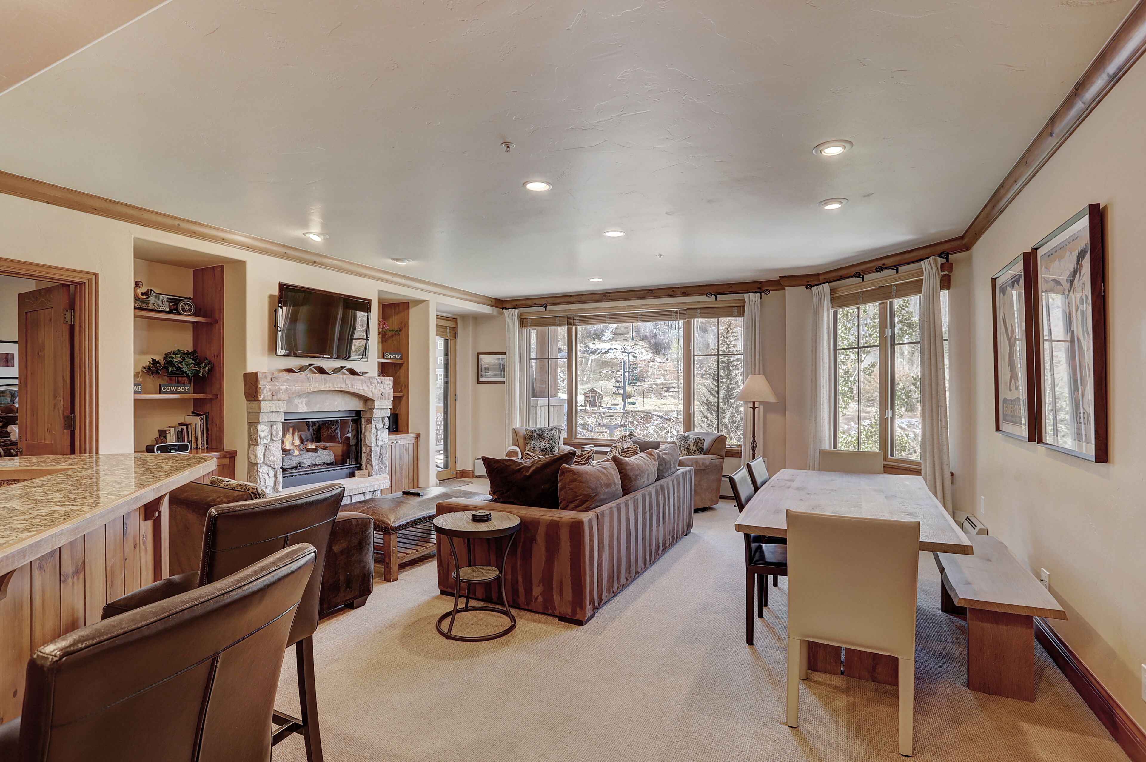 Elkhorn Lodge