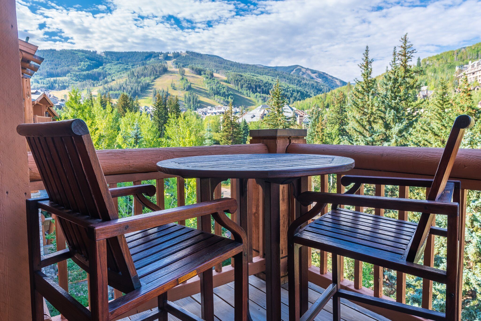 Elkhorn Lodge