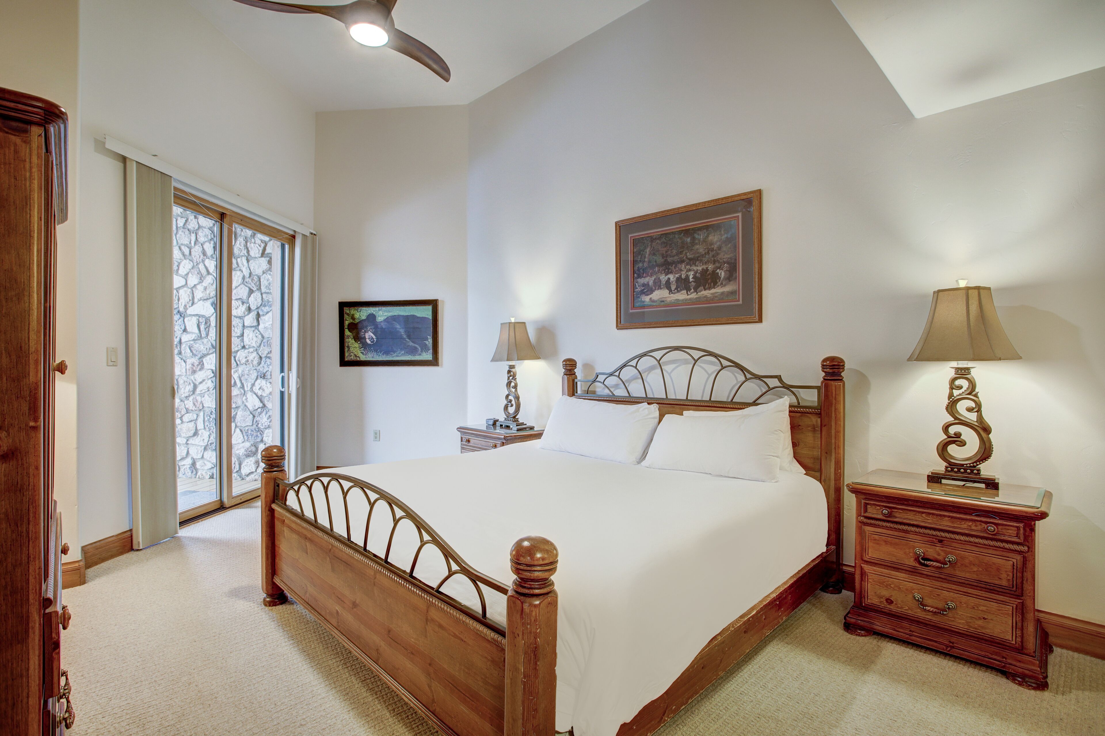 Elkhorn Lodge