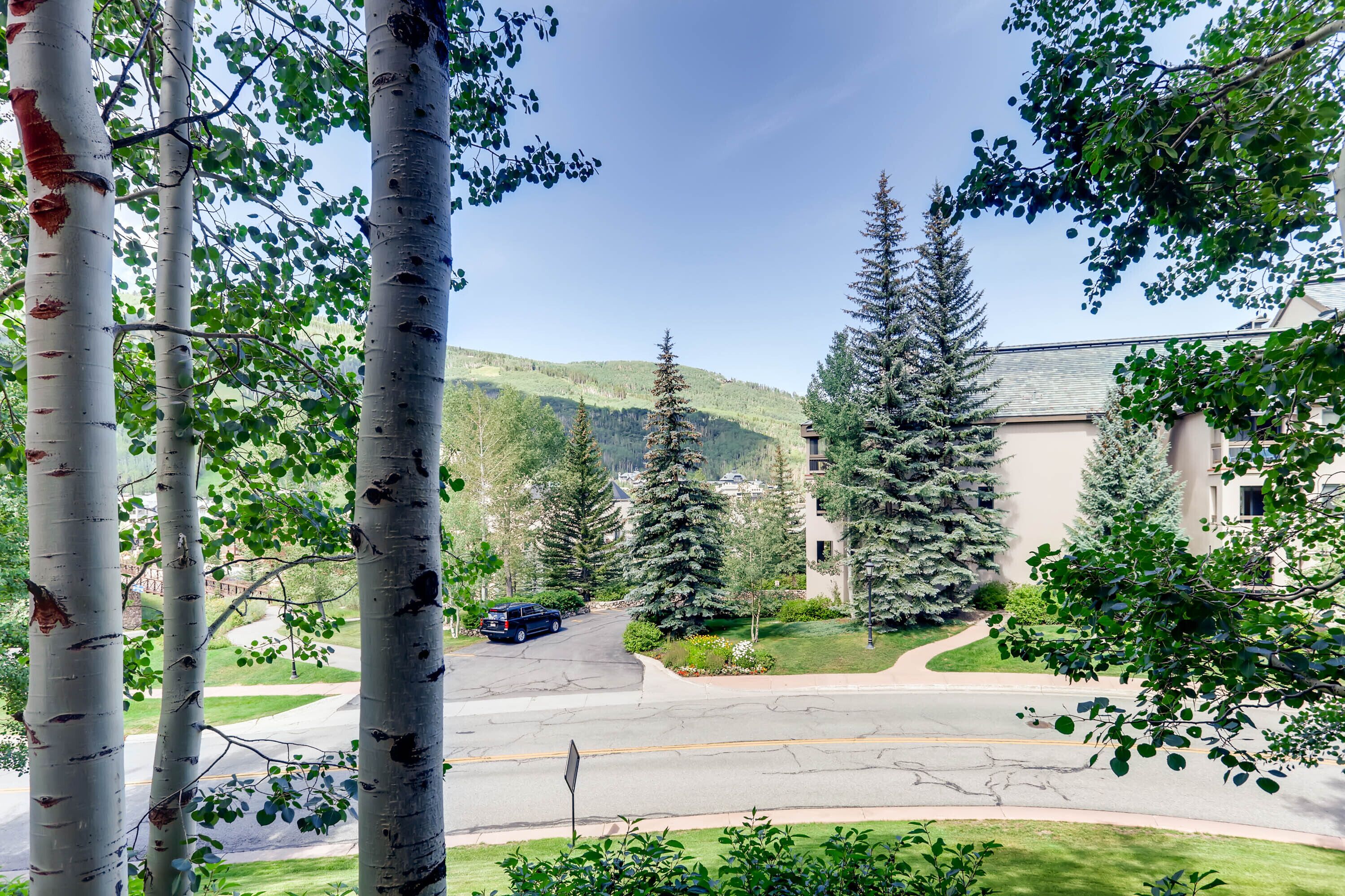 Highlands Lodge
