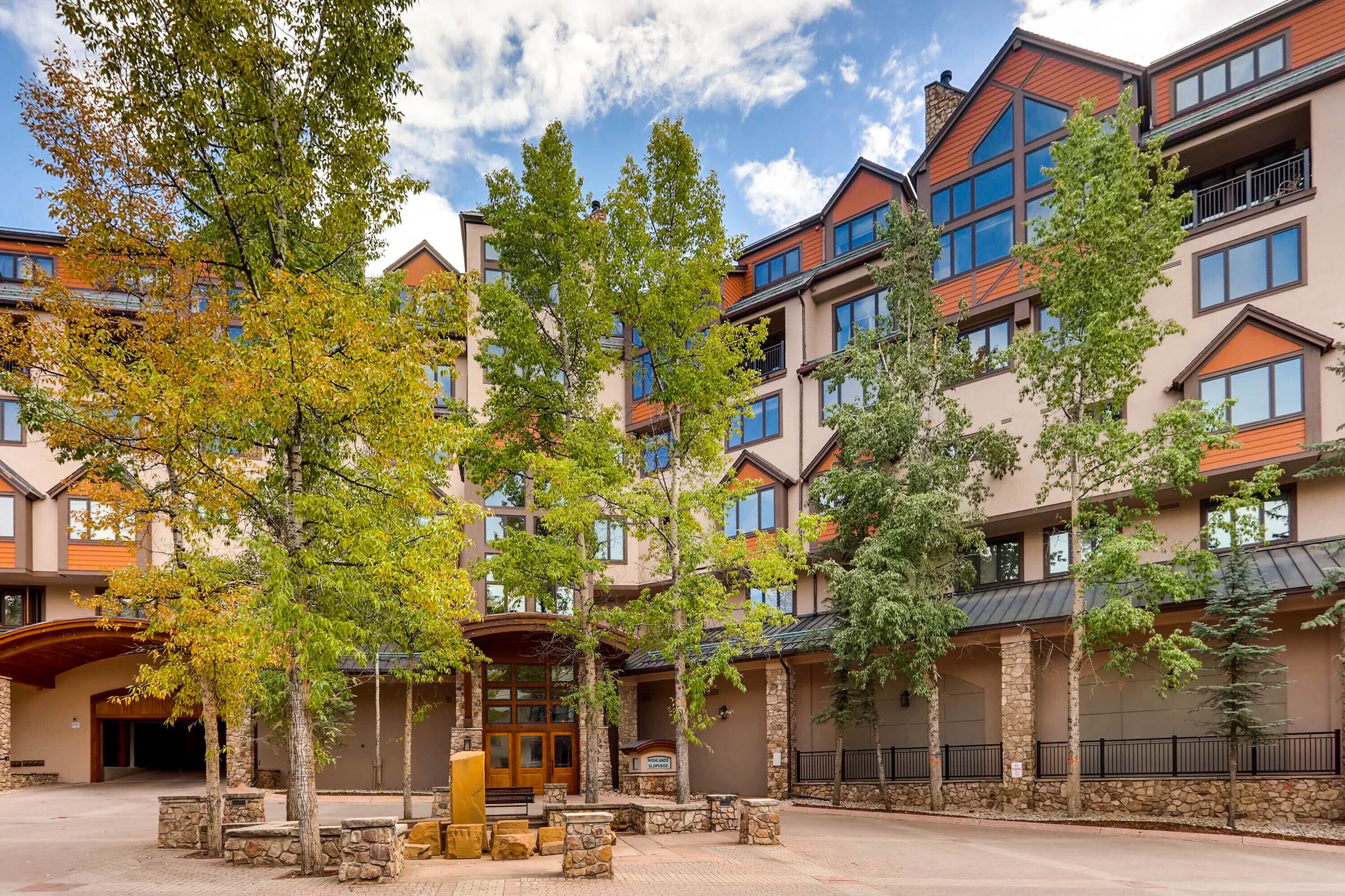 Highlands Lodge