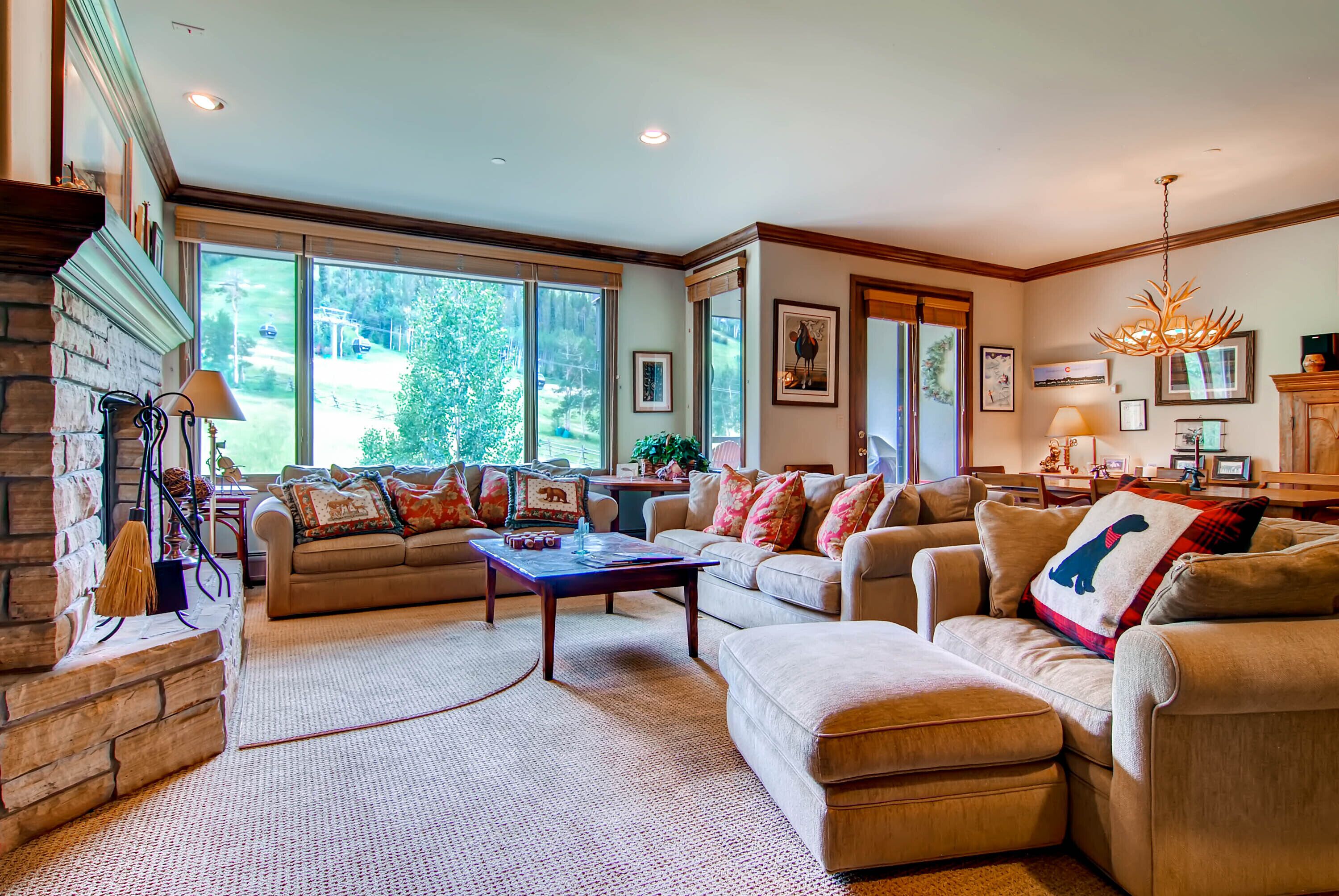 Highlands Lodge