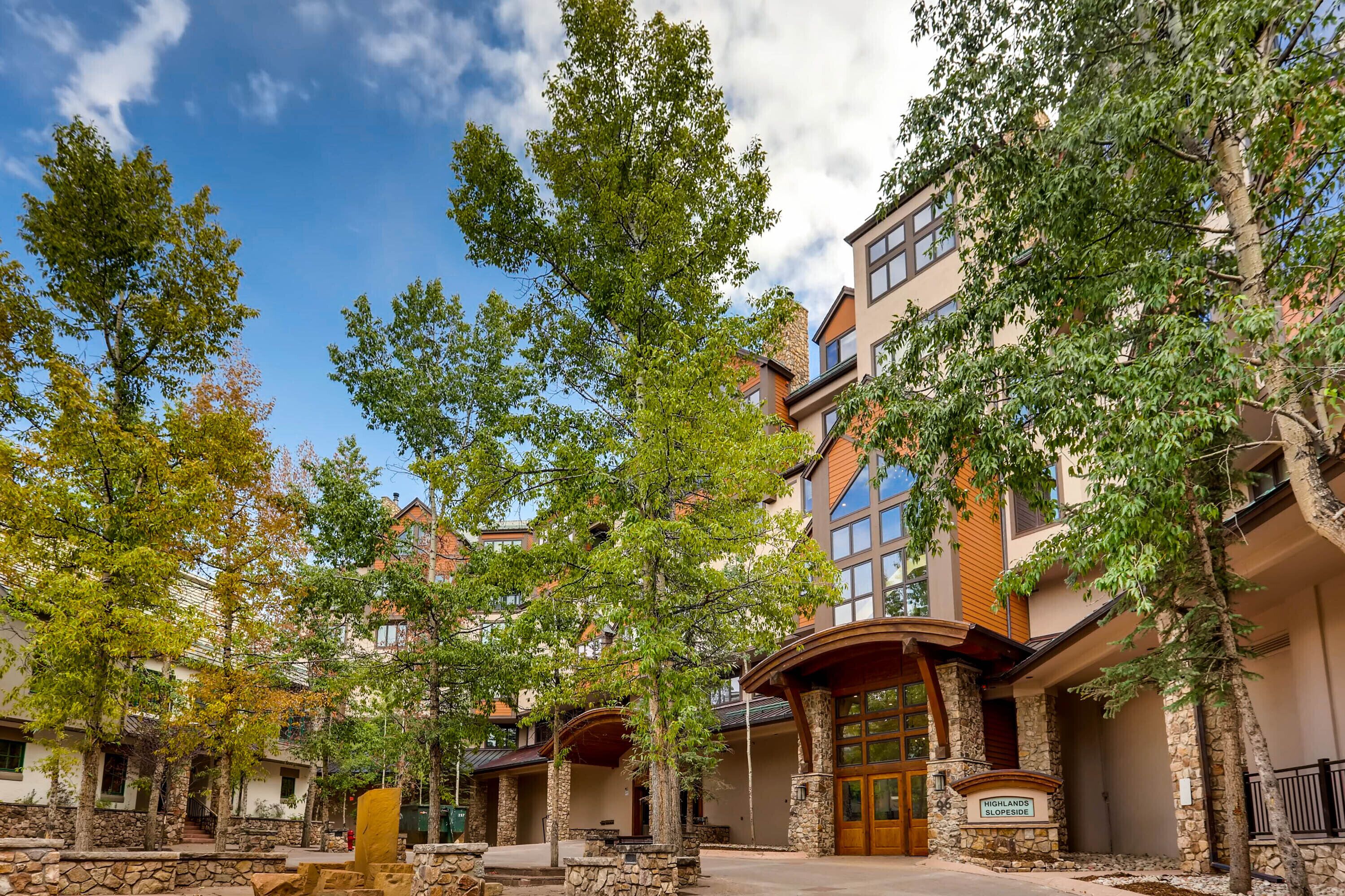 Highlands Lodge