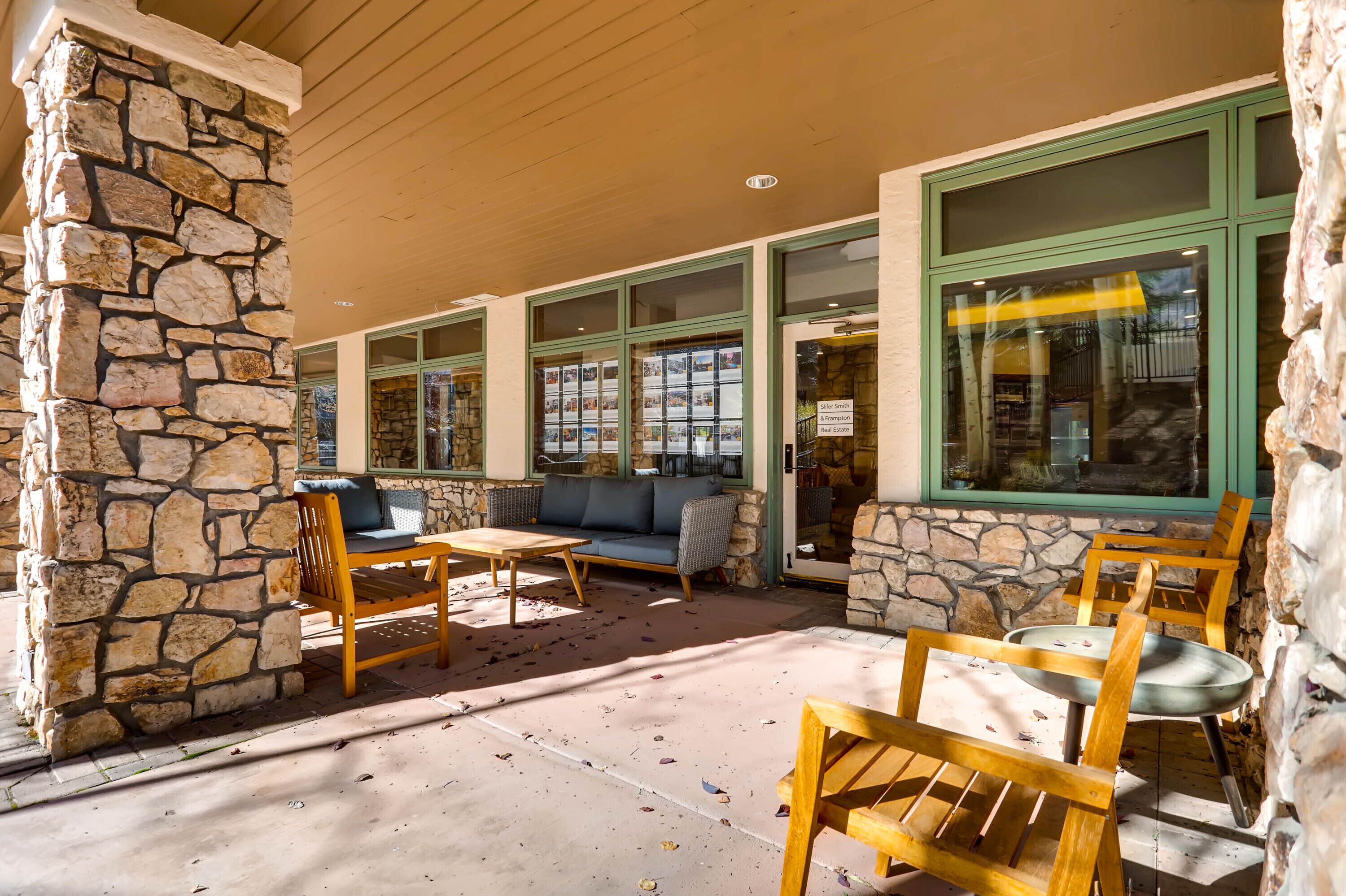 Highlands Lodge