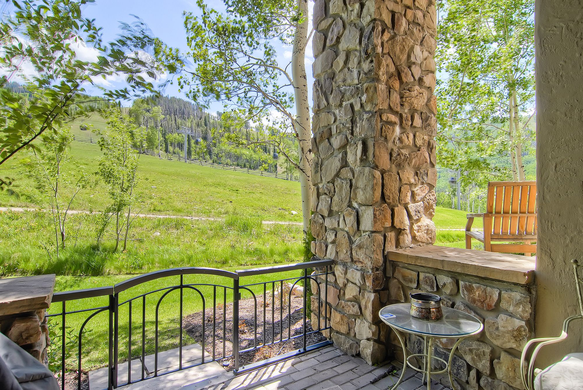 Highlands Slopeside