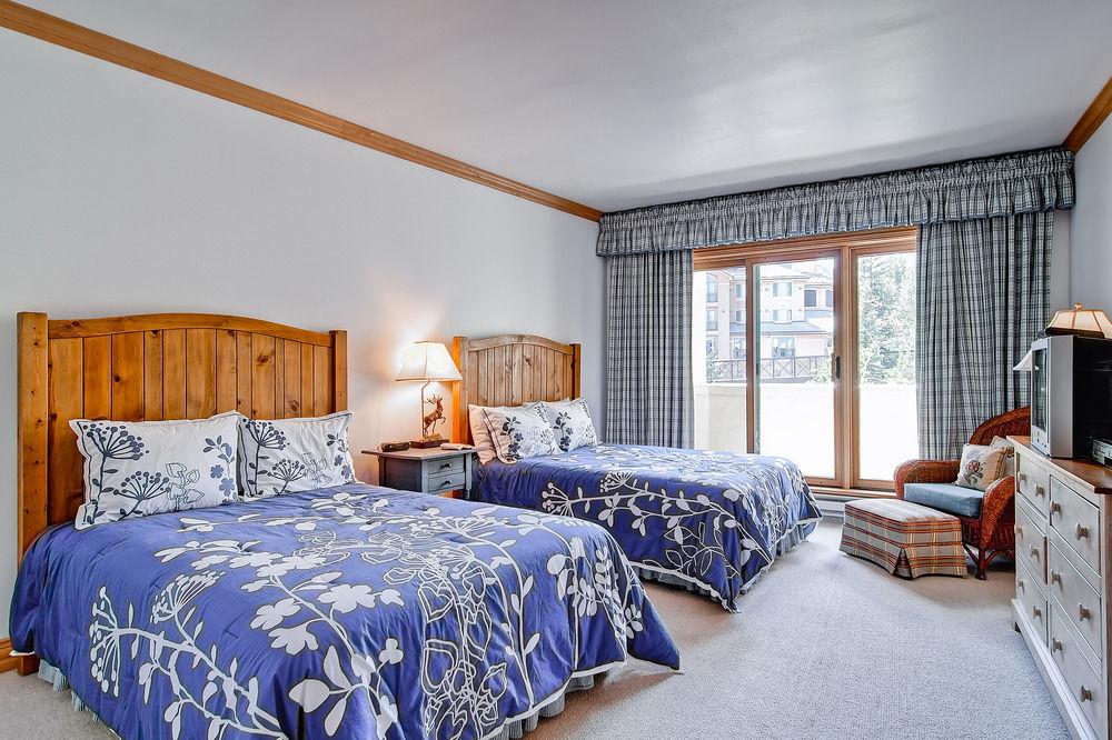 Oxford Court at Beaver Creek