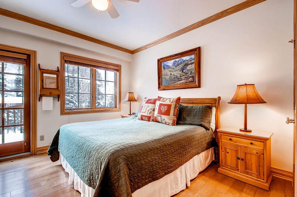 Oxford Court at Beaver Creek