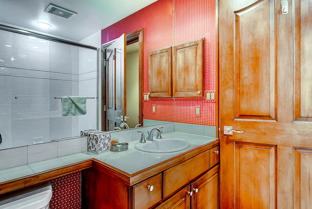 Oxford Court by Beaver Creek Mountain Lodging