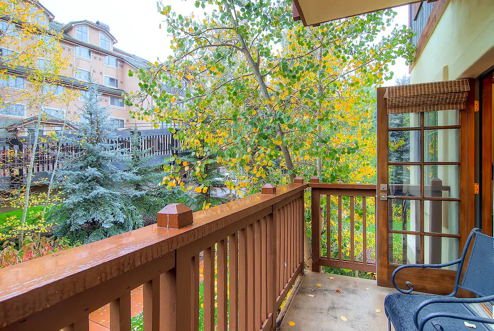 Oxford Court by Beaver Creek Mountain Lodging