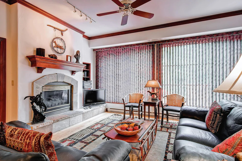 Oxford Court by Beaver Creek Mountain Lodging