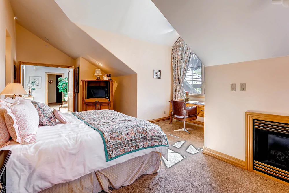Oxford Court by Beaver Creek Mountain Lodging