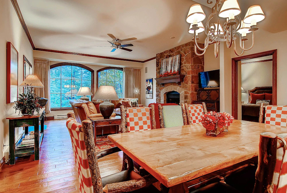 Oxford Court by Beaver Creek Mountain Lodging