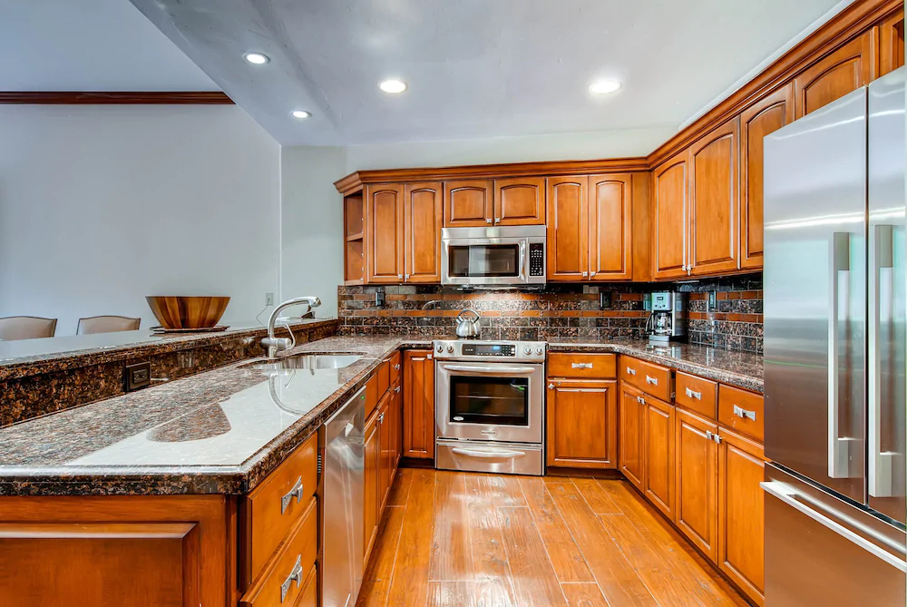 Oxford Court by Beaver Creek Mountain Lodging