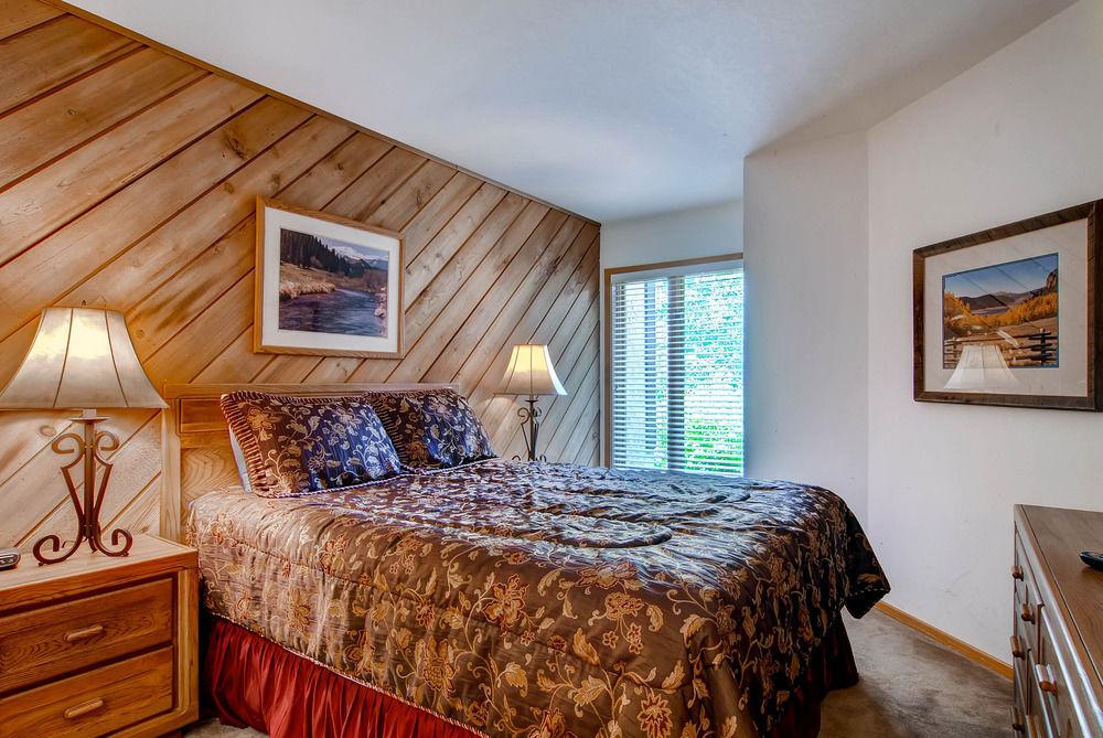 Ridgepoint Townhomes