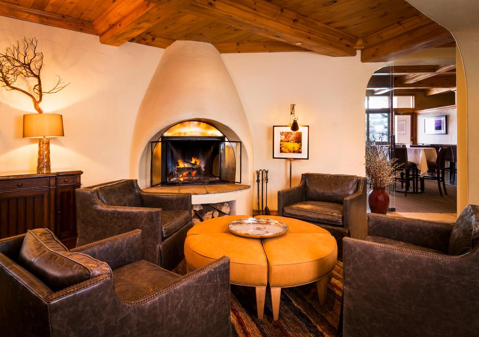 The Pines Lodge