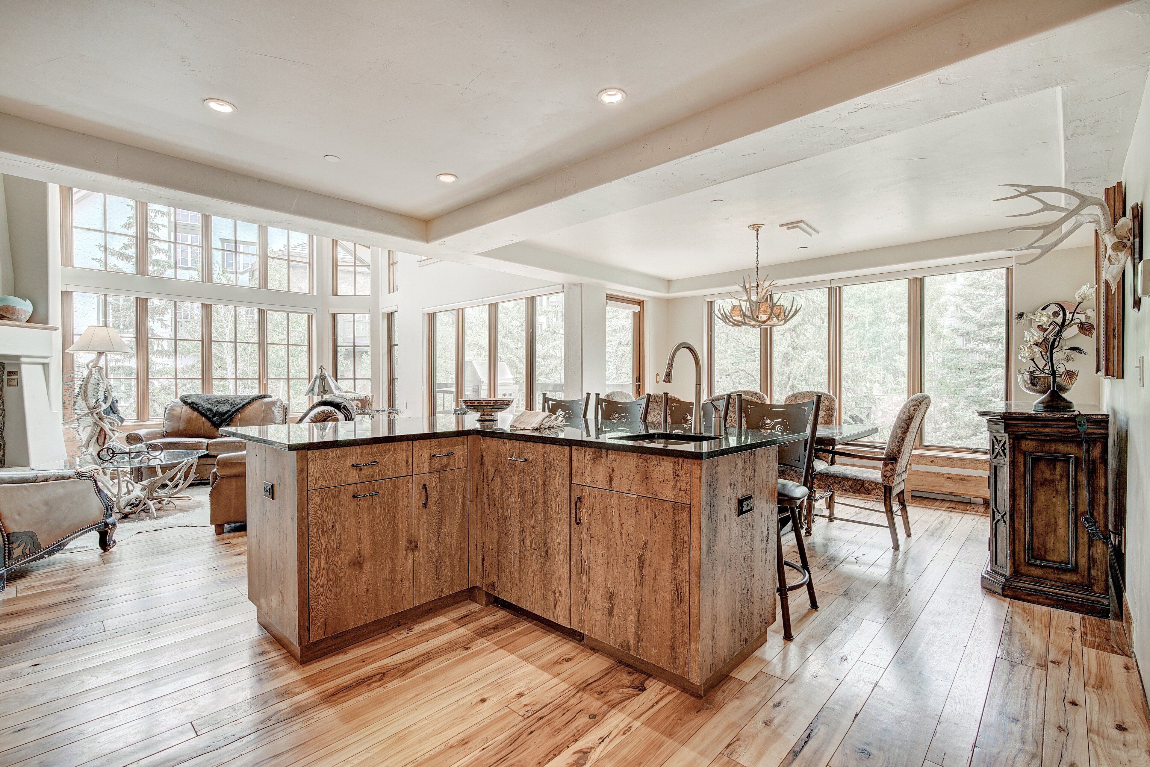 The Pines Lodge