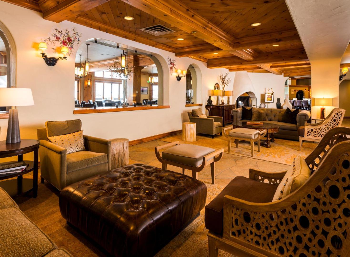 The Pines Lodge
