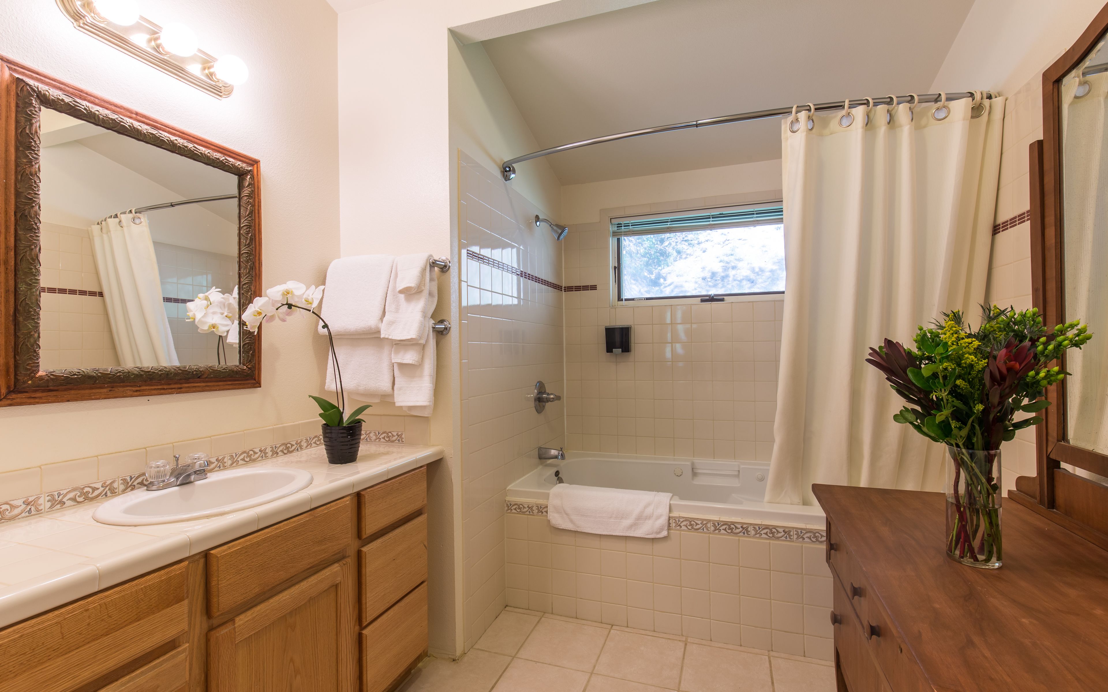Boulder Adventure Lodge