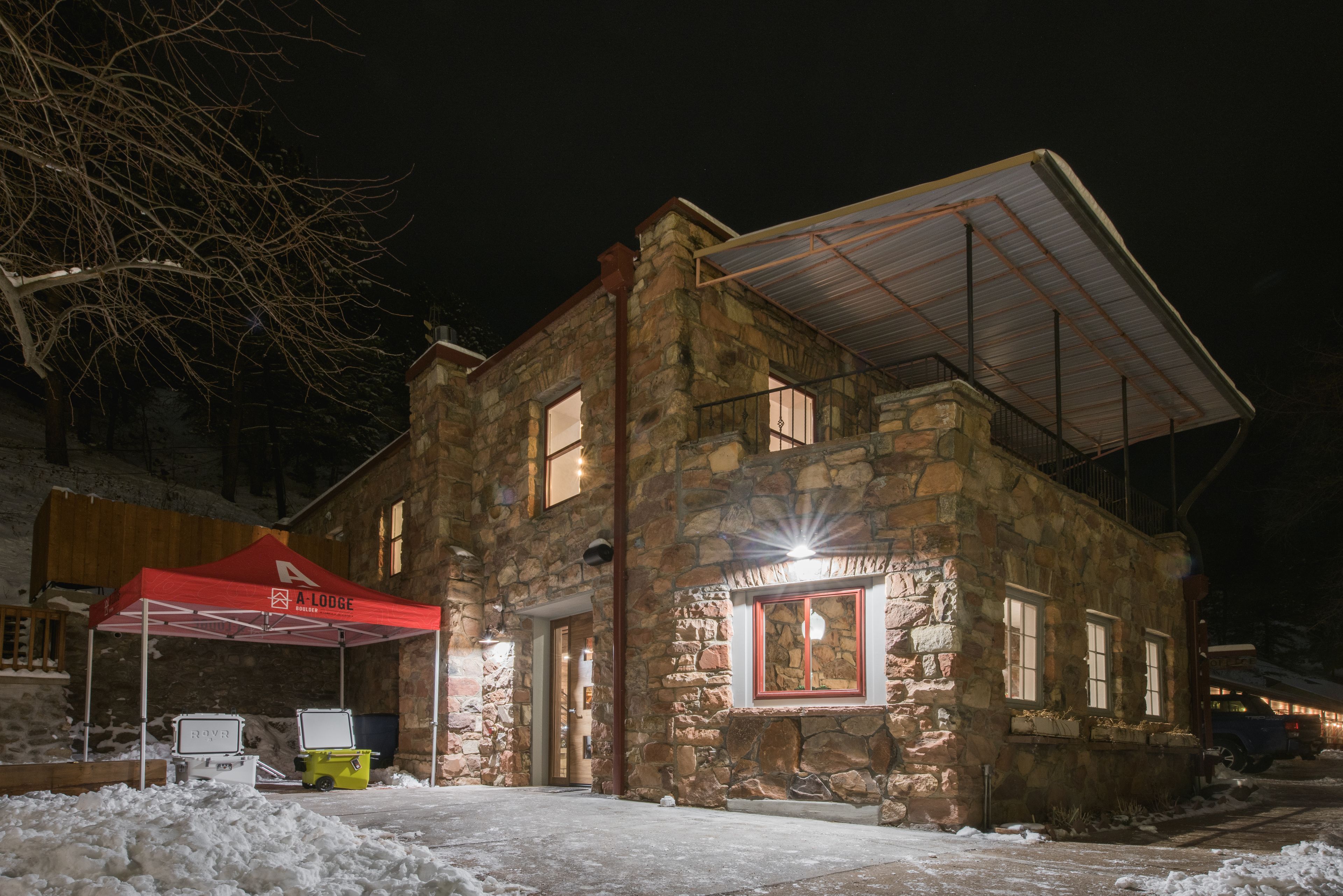 Boulder Adventure Lodge