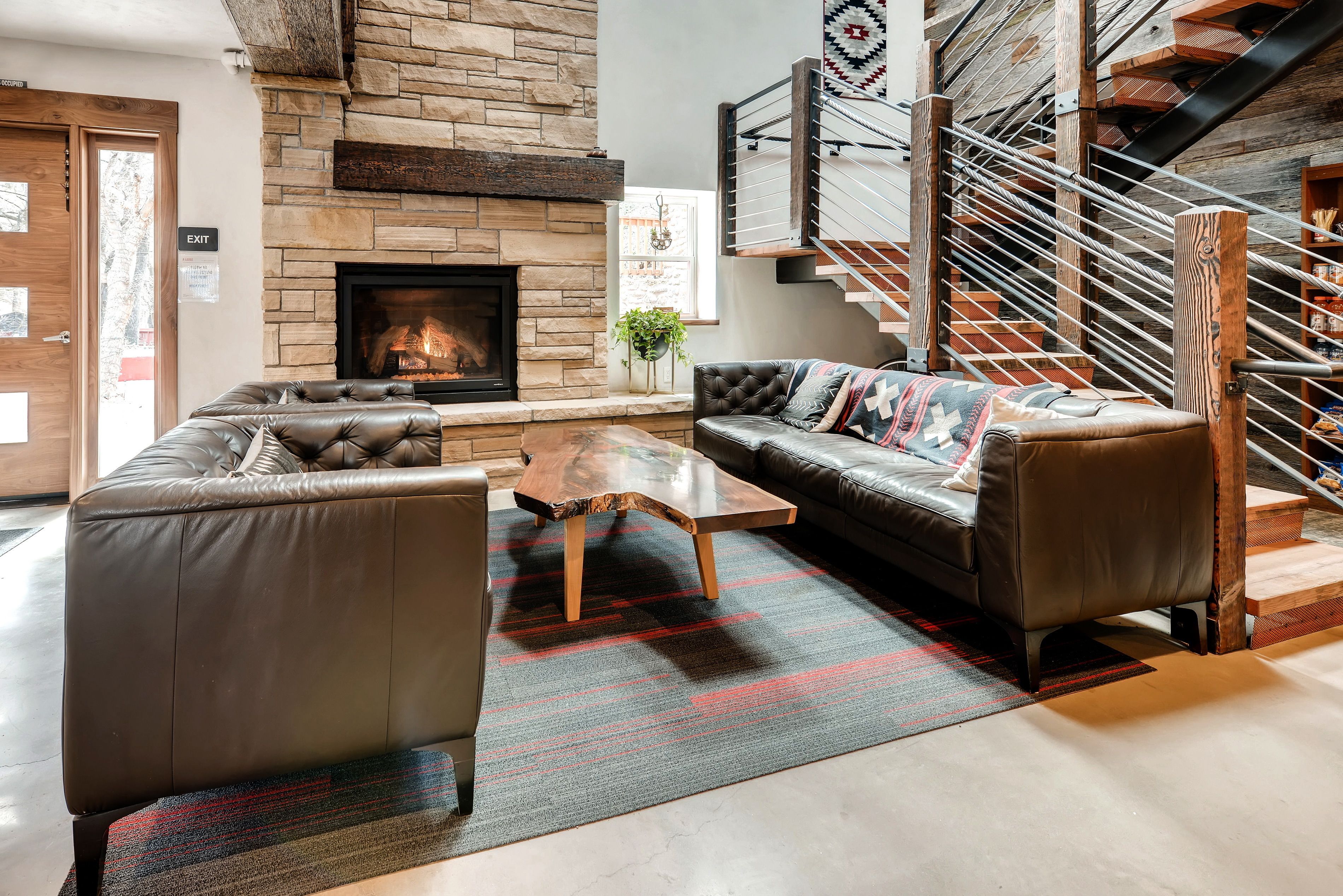Boulder Adventure Lodge