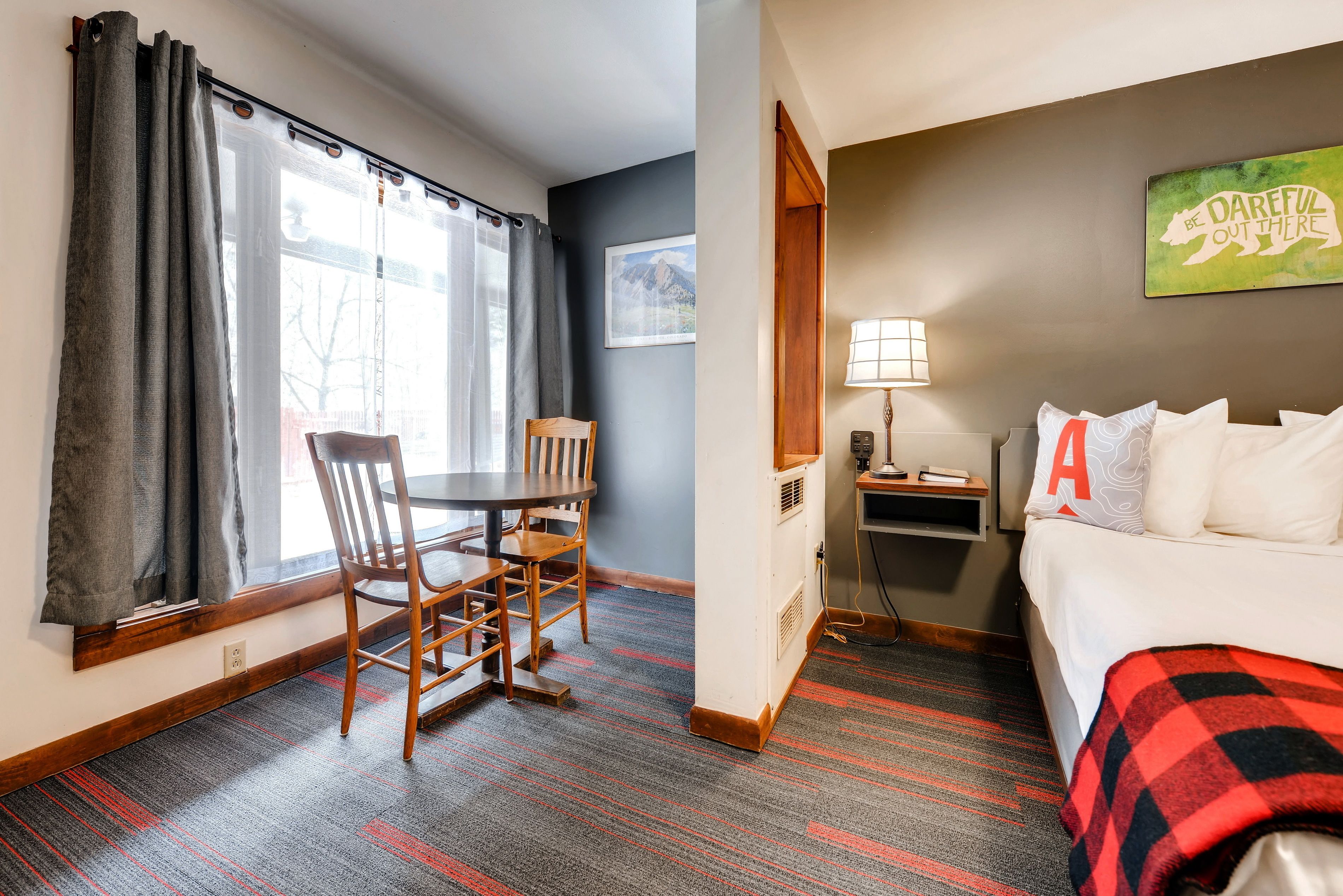 Boulder Adventure Lodge