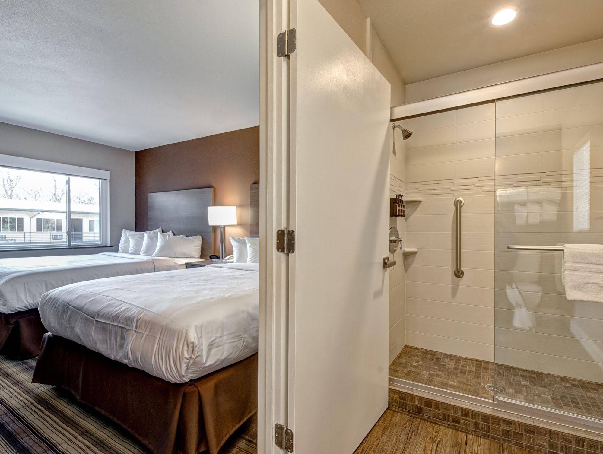 Boulder University Inn