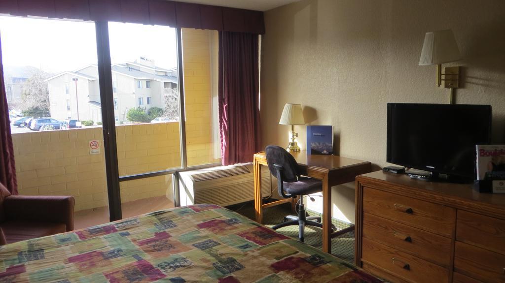 Fairfield Inn & Suites Boulder