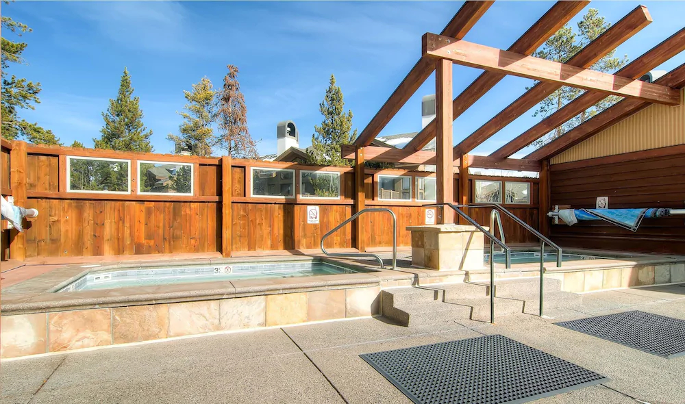 Antlers Lodge by Ski Country Resorts