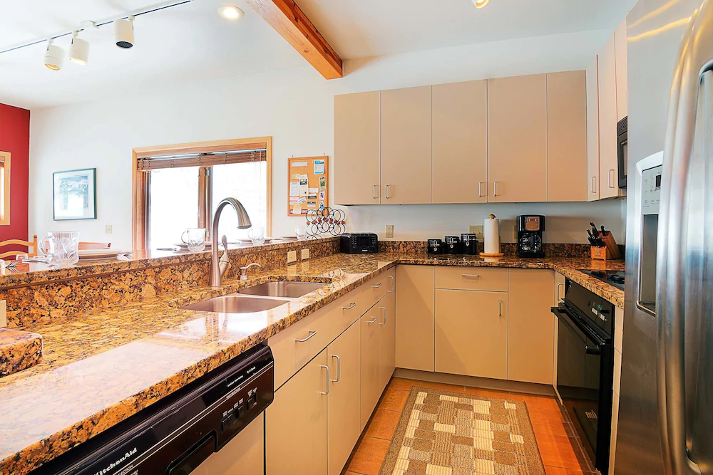 Antlers Lodge by Ski Country Resorts