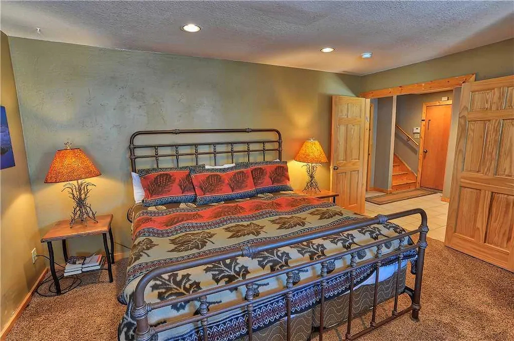 Black Bear Lodge