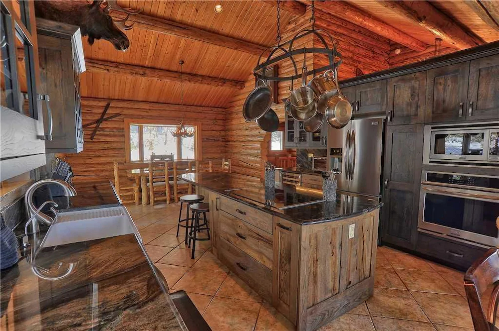 Black Bear Lodge