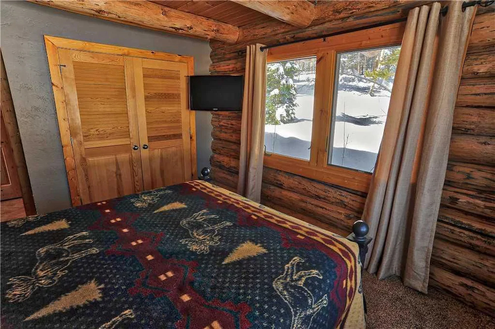 Black Bear Lodge