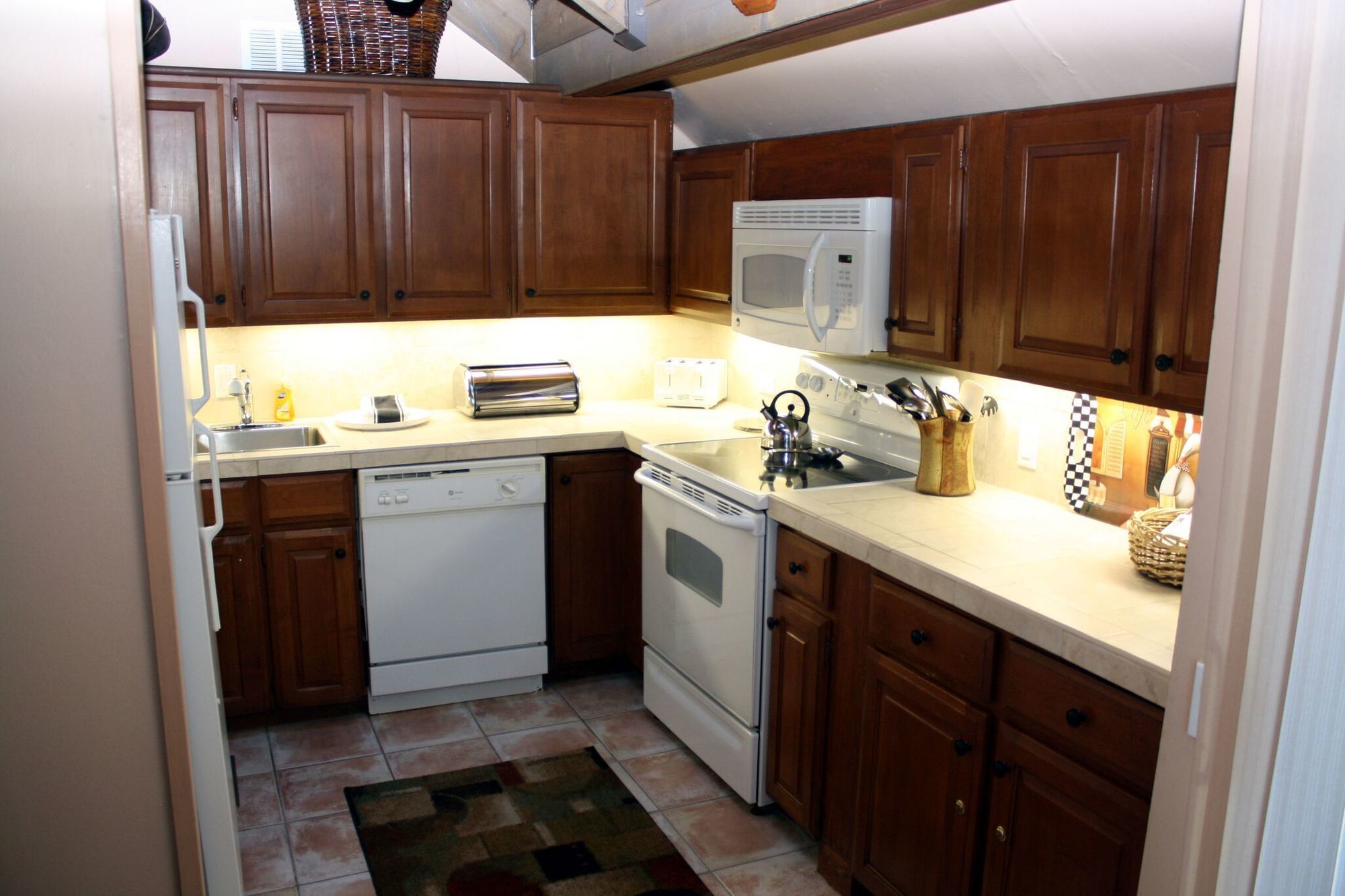 Mill Run 5 4 Br townhouse by RedAwning