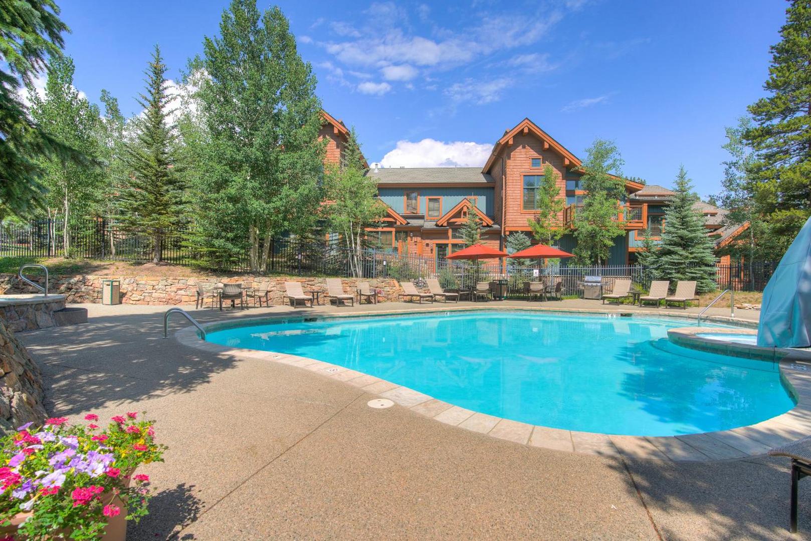 Mountain Thunder Lodge