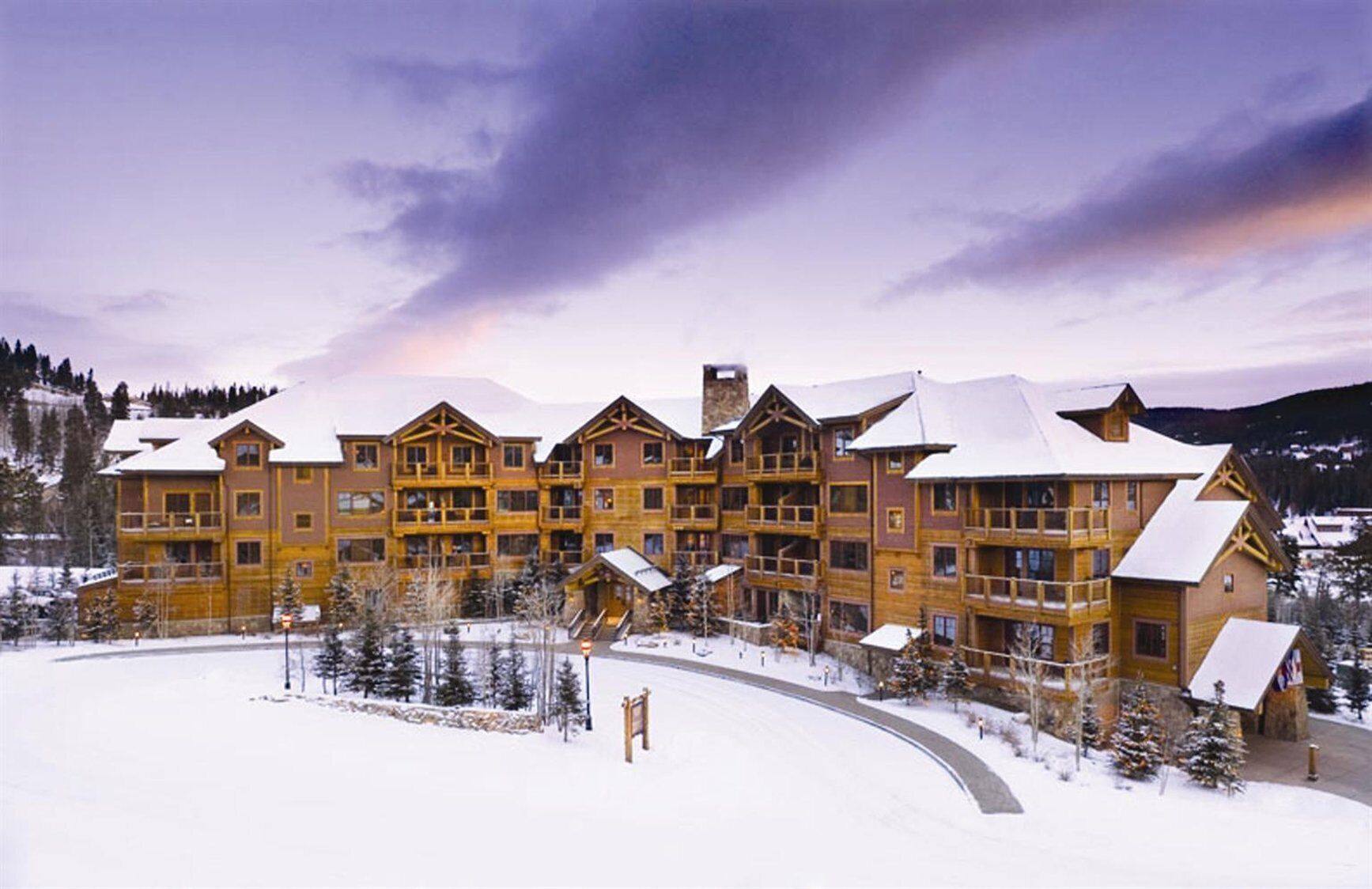 Mountain Thunder Lodge
