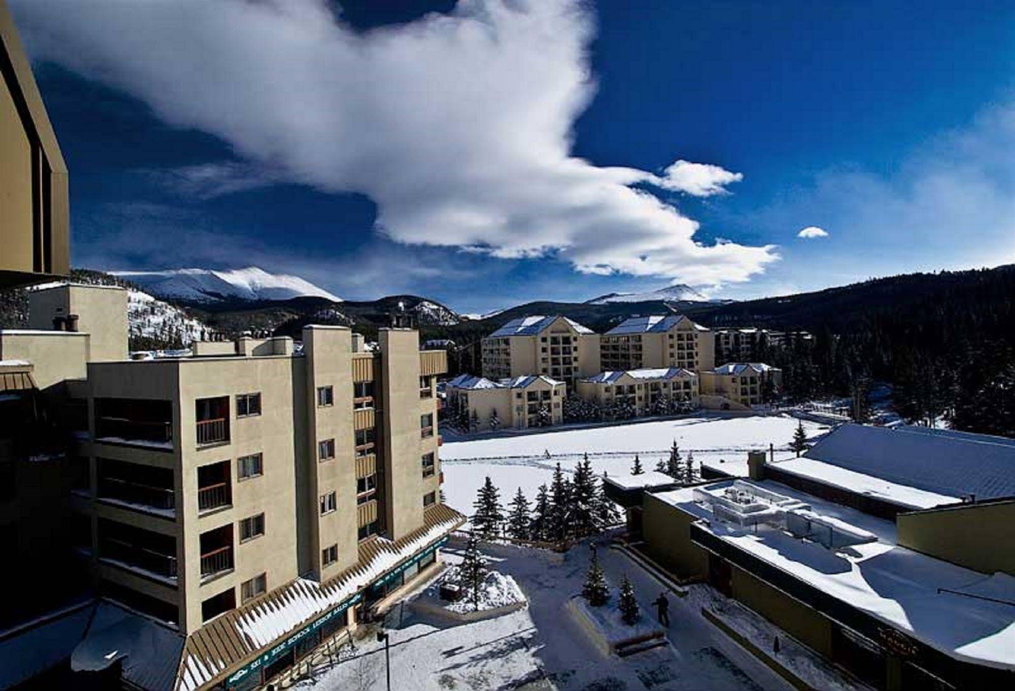 Peak 9 Inn