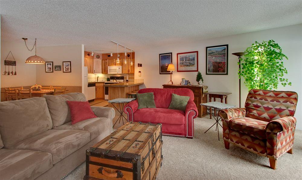 Pine Ridge Condominiums