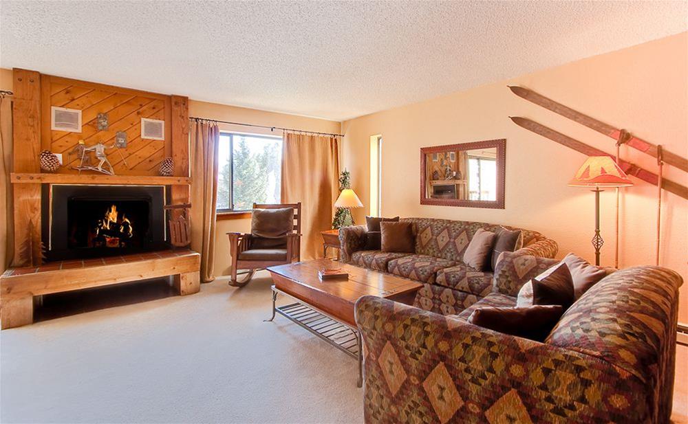 Pine Ridge Condominiums