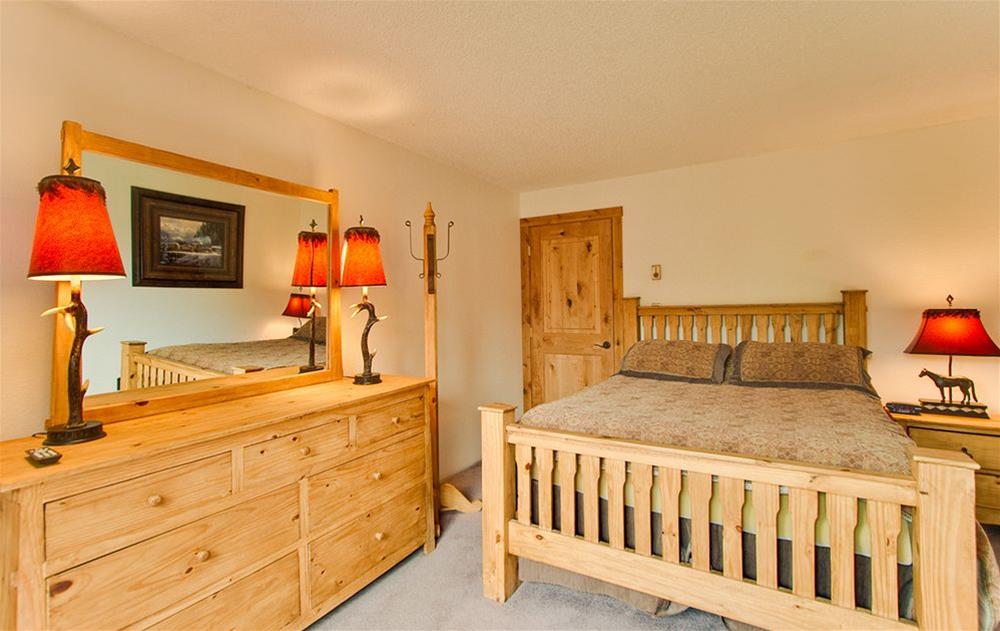 Pine Ridge Condominiums