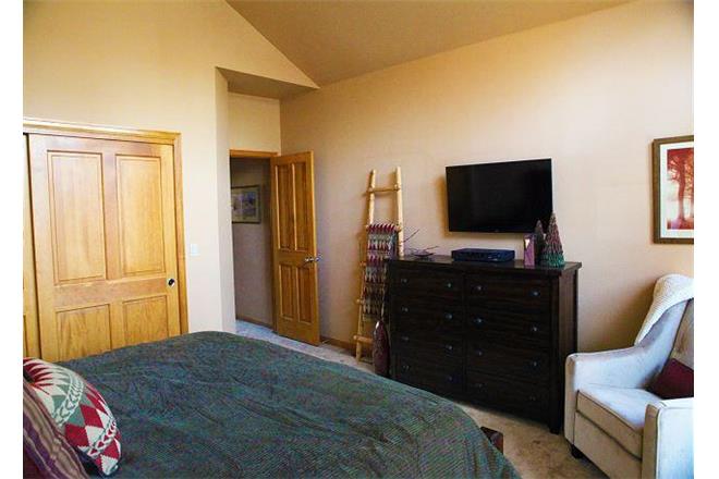 One Breckenridge Place
