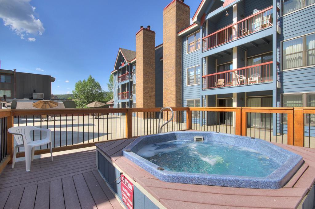 River Mountain Lodge