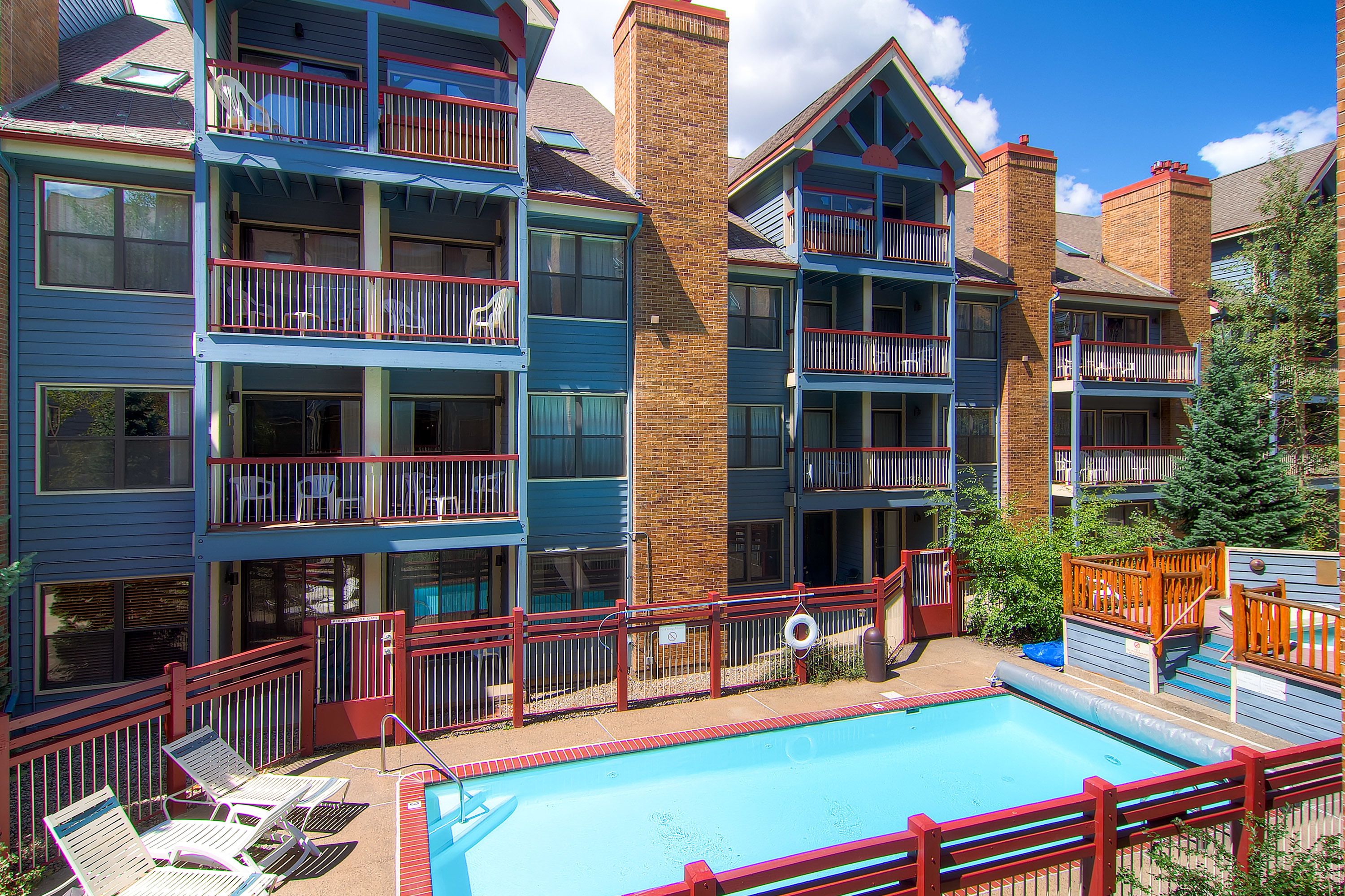 River Mountain Lodge