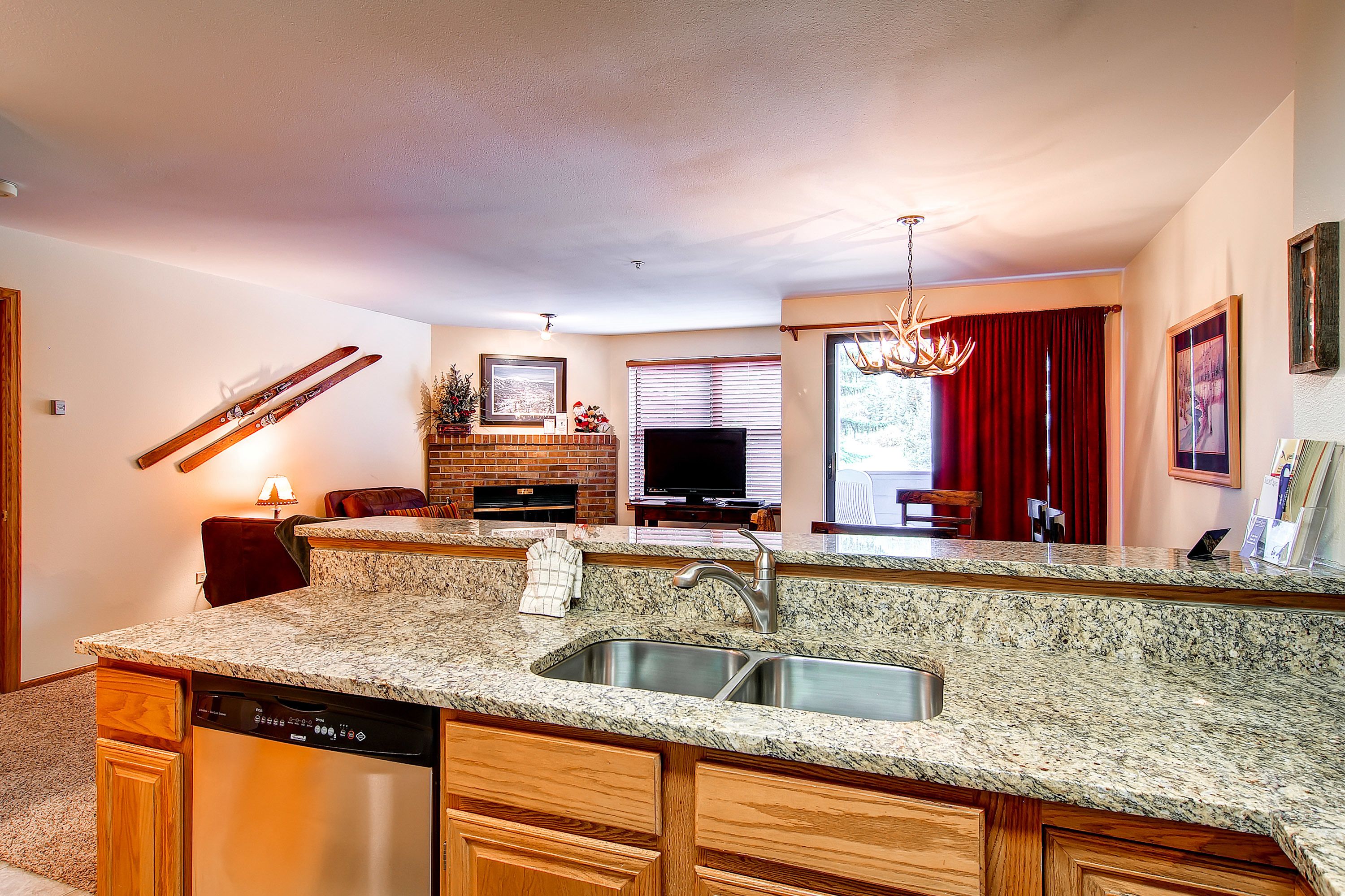 River Mountain Lodge