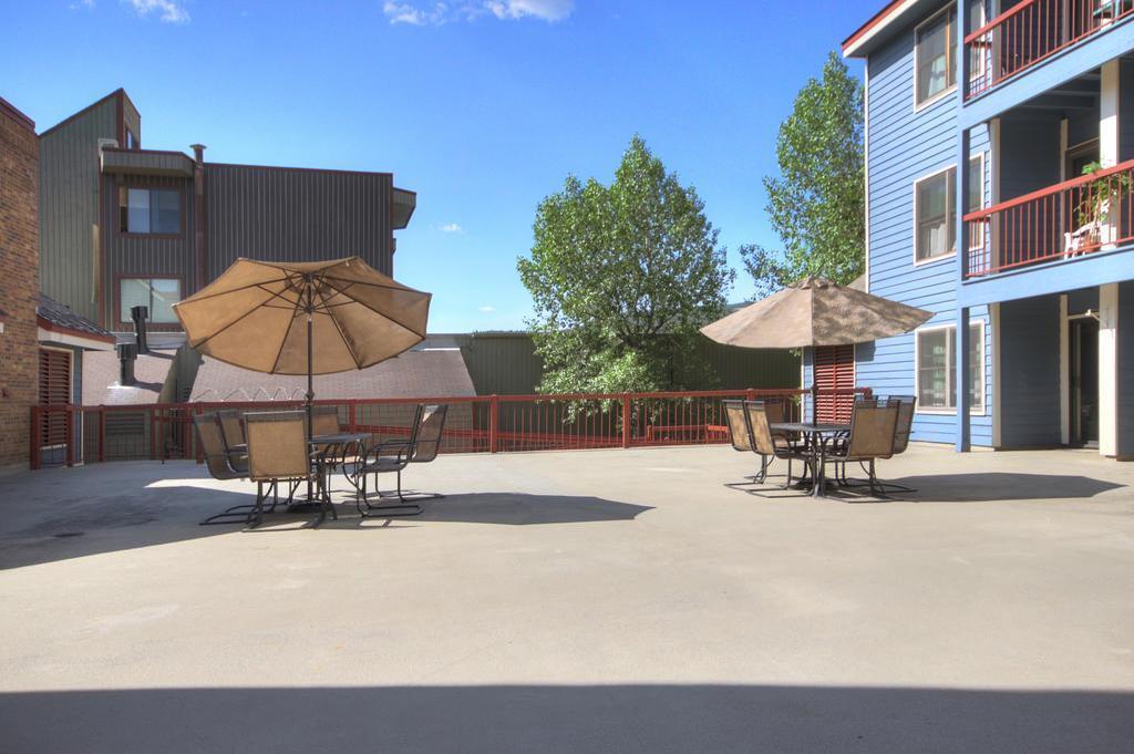 River Mountain Lodge