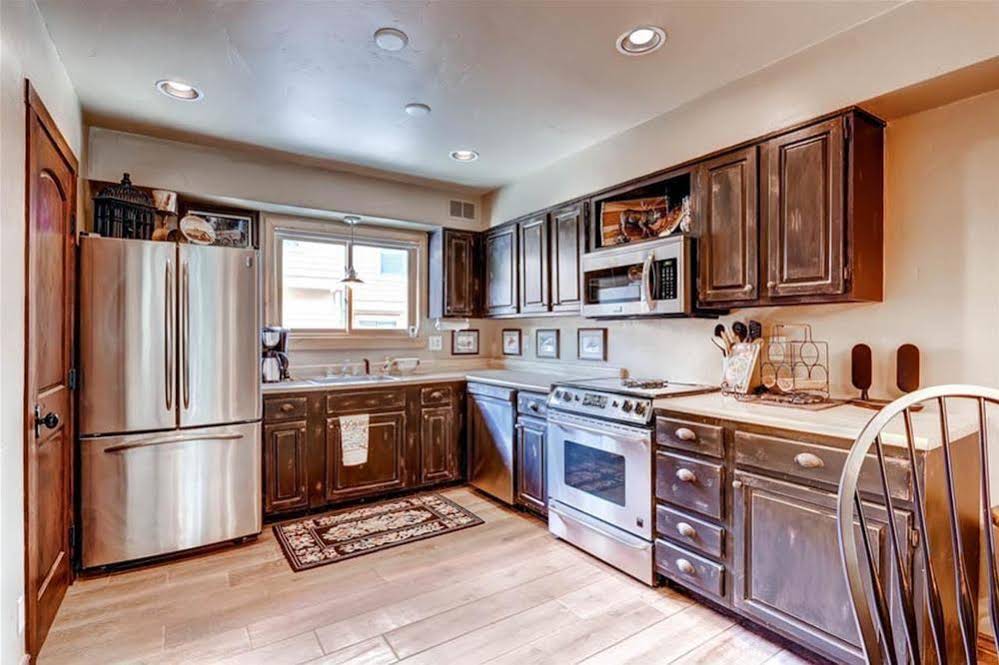 The Cedars Townhomes by Pinnacle Lodging
