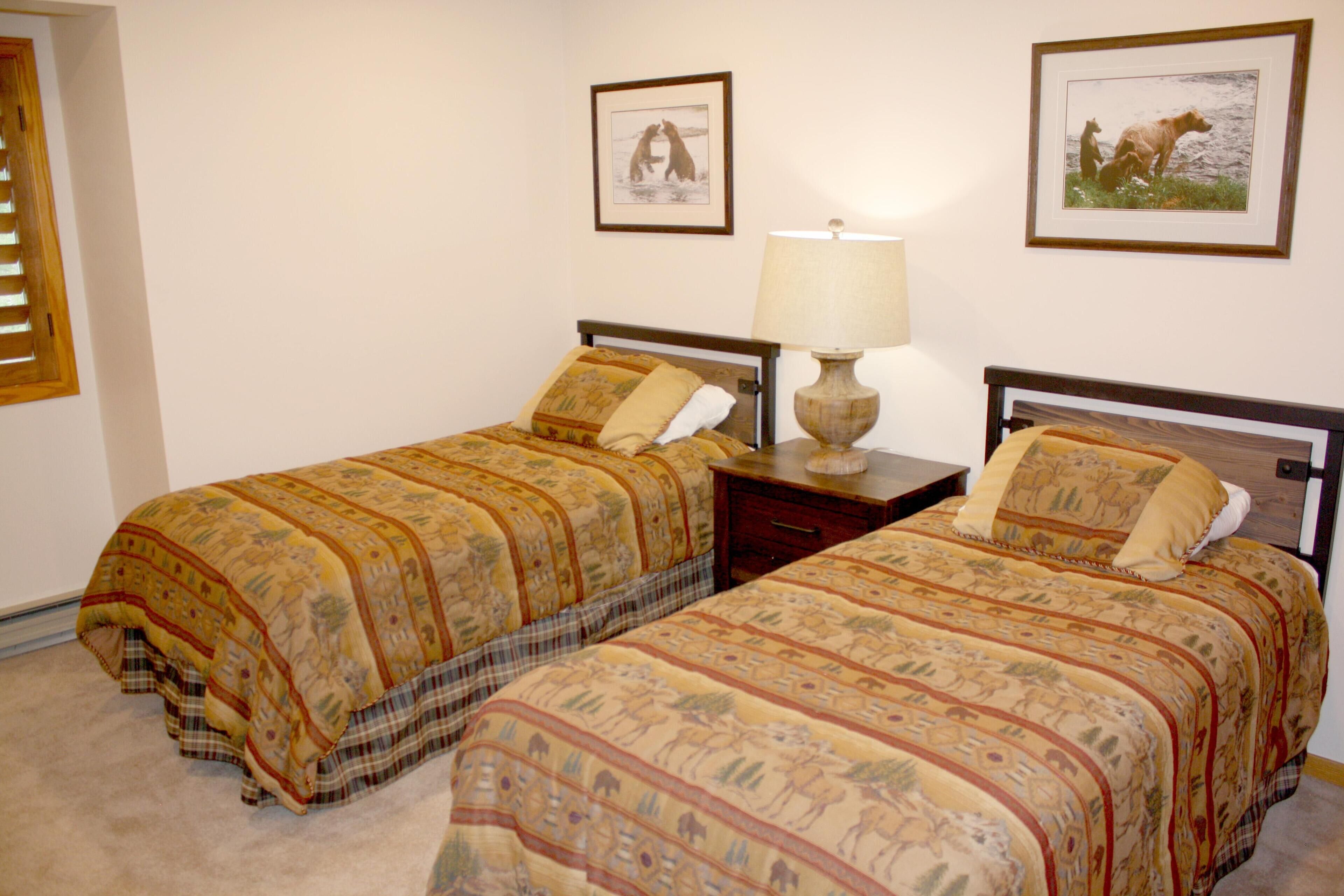 Woods Manor Condominiums by Peak Property Management