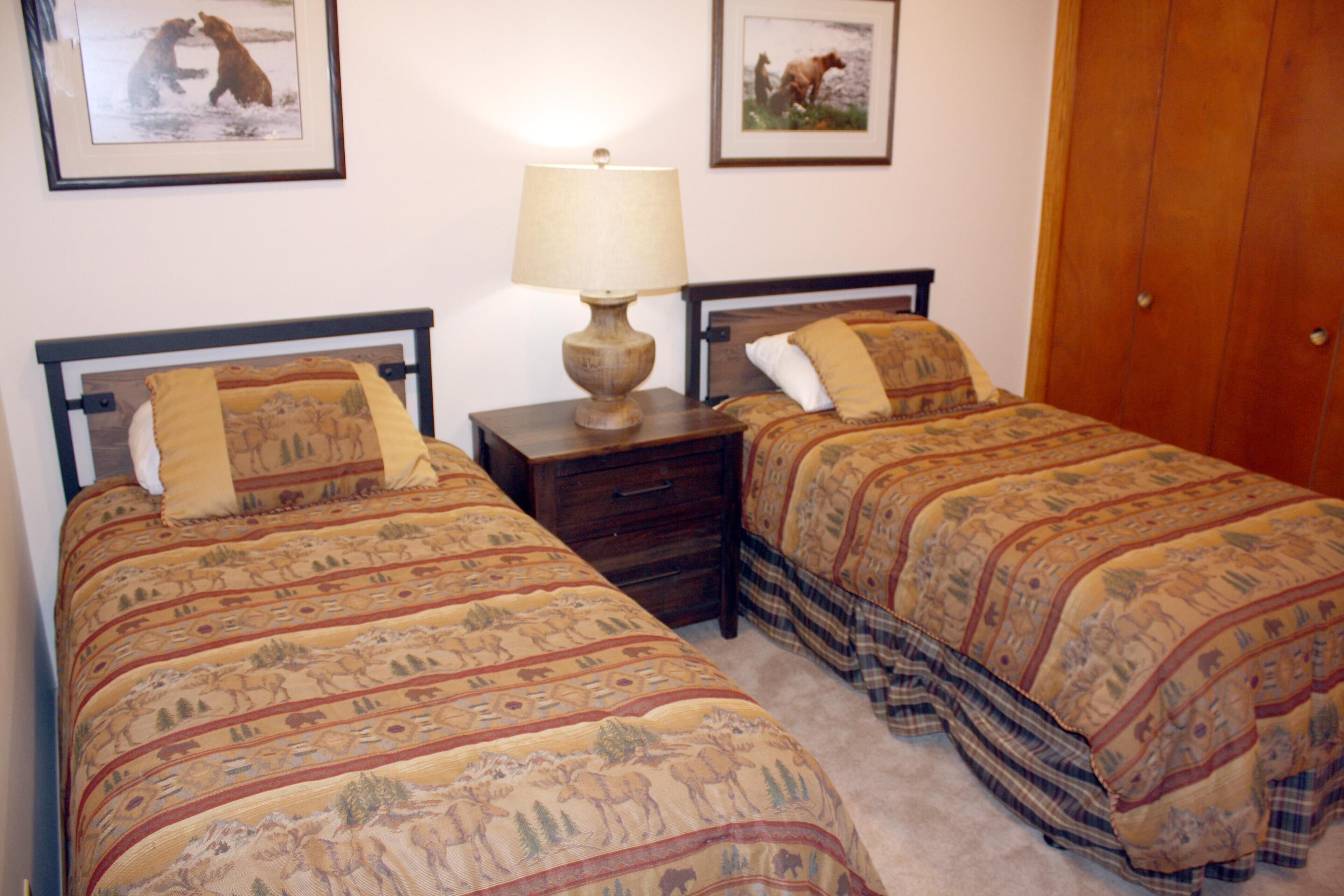 Woods Manor Condominiums by Peak Property Management