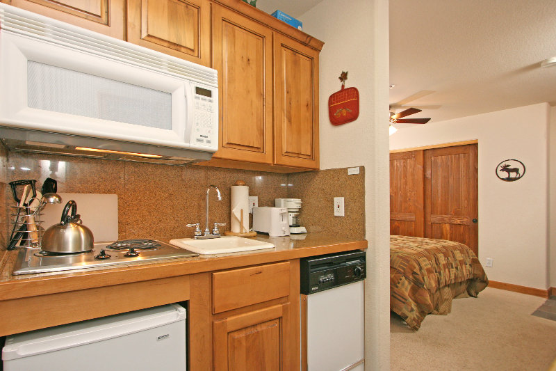 Riverbend Lodge