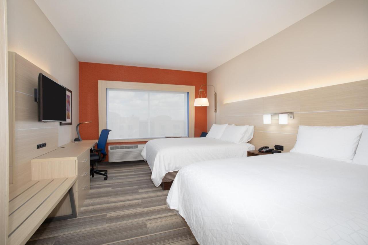 Holiday Inn Express & Suites Denver NE - Brighton