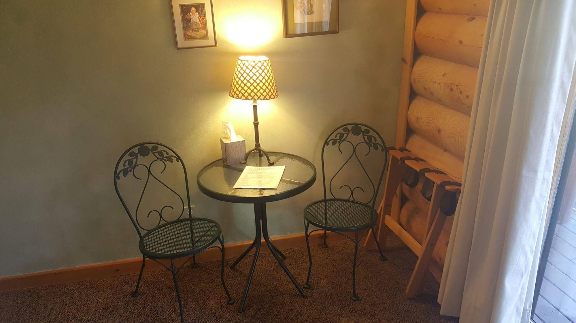 Liars Lodge Bed & Breakfast